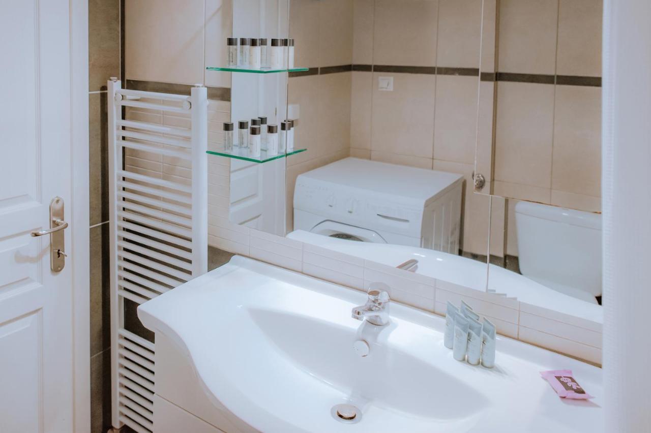 Acropolis Studio Apartment Ateny Zewnętrze zdjęcie